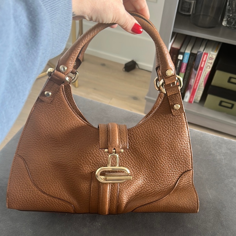 Gucci Brown Leather Shoulder Bag with Gold Accents- Vintage and Authentic!